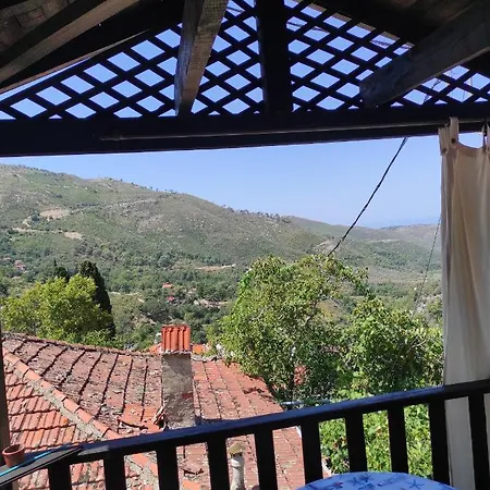 Forest House - Magnificent Sunset & Mountain View Сasa de vacaciones *